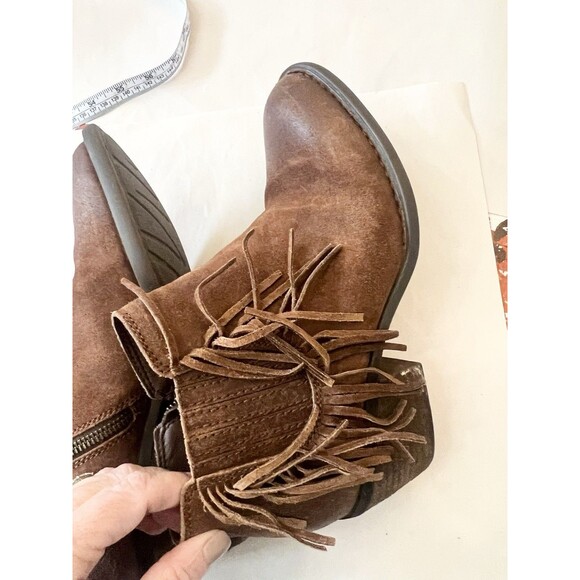 Born Brown Woman’s Fringe Ankle Boots Western 2.33” Heel Side Zip Danni Boot 8 - Picture 8 of 11